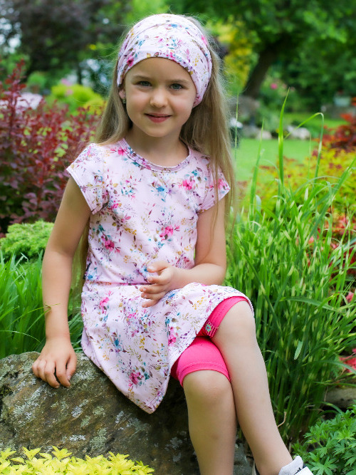 Dívčí šaty s rukávky - růžové květy 