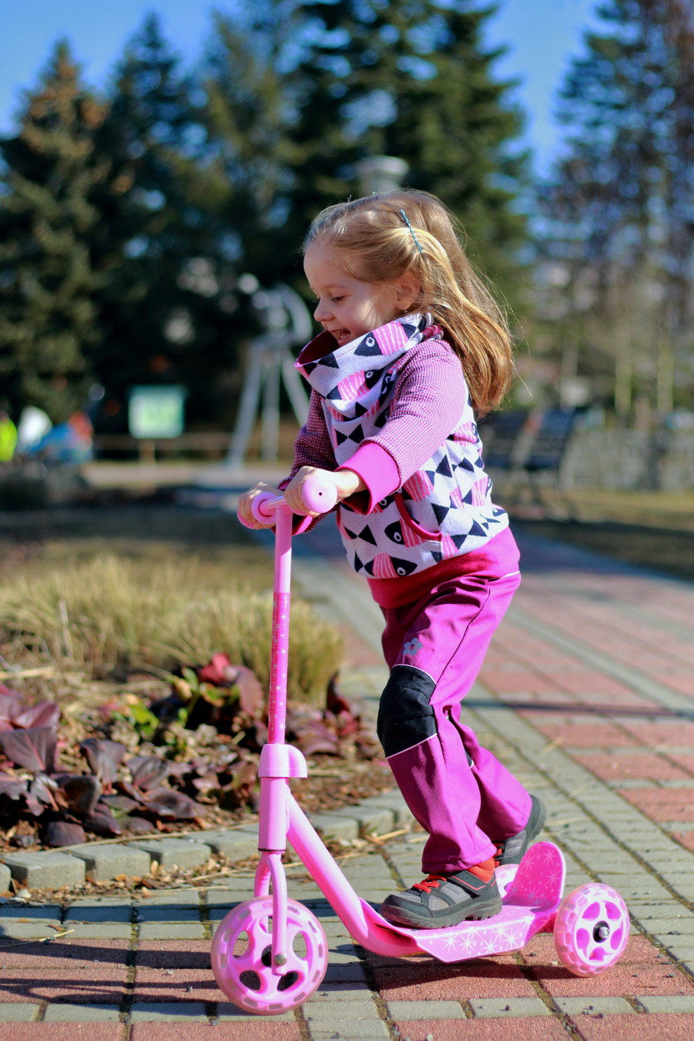 Softshellové kalhoty dívčí - letní /ostružinovo-černé