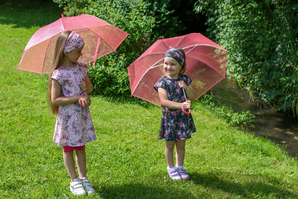 Dívčí šaty s rukávky - růžové květy 